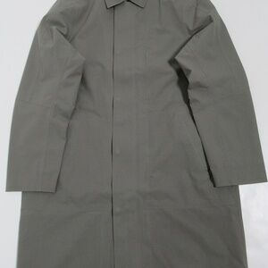 Lululemon Men's New Venture Rain Coat Rover Size M